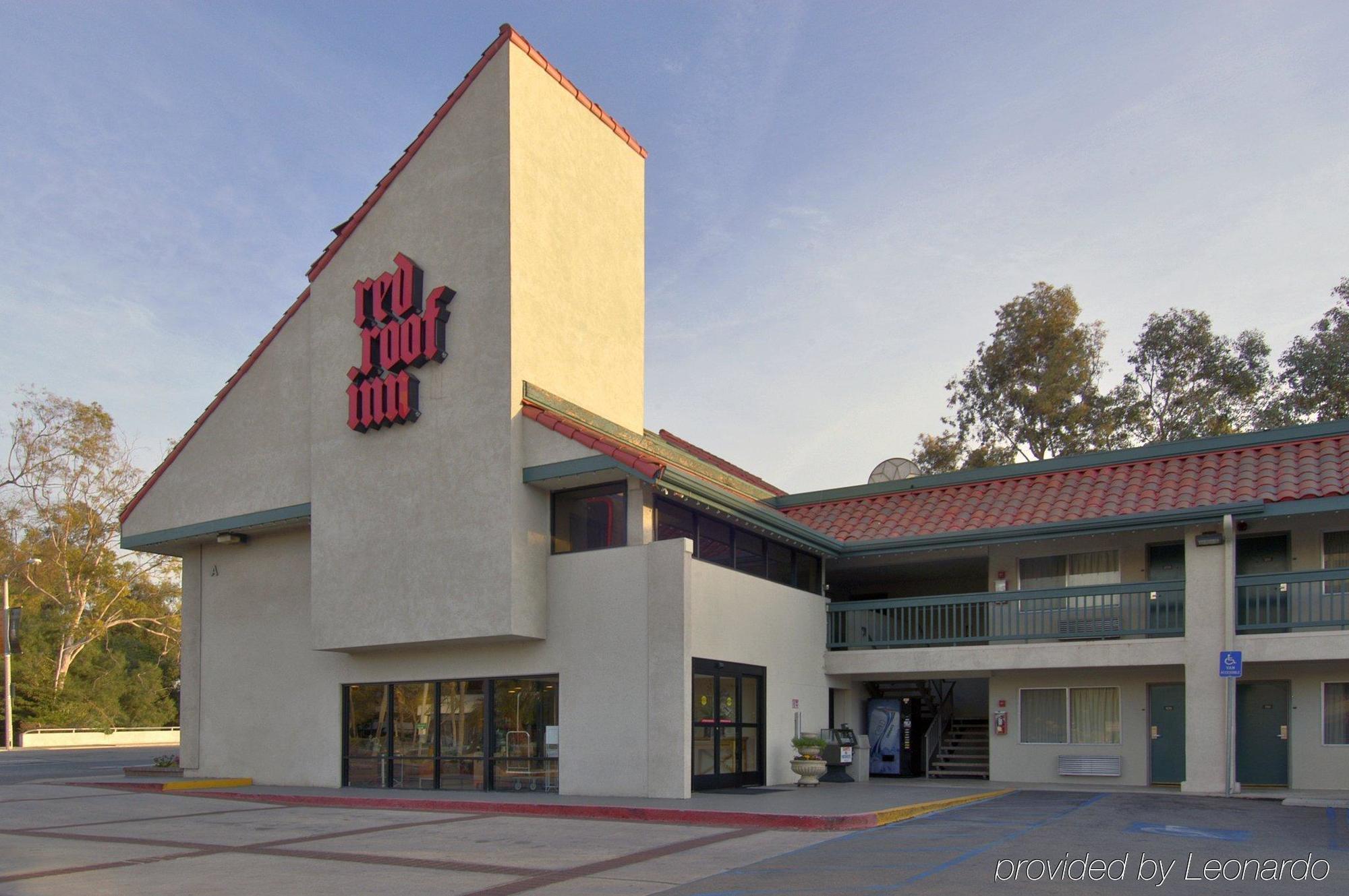 Red Roof Inn Santa Ana Exterior photo